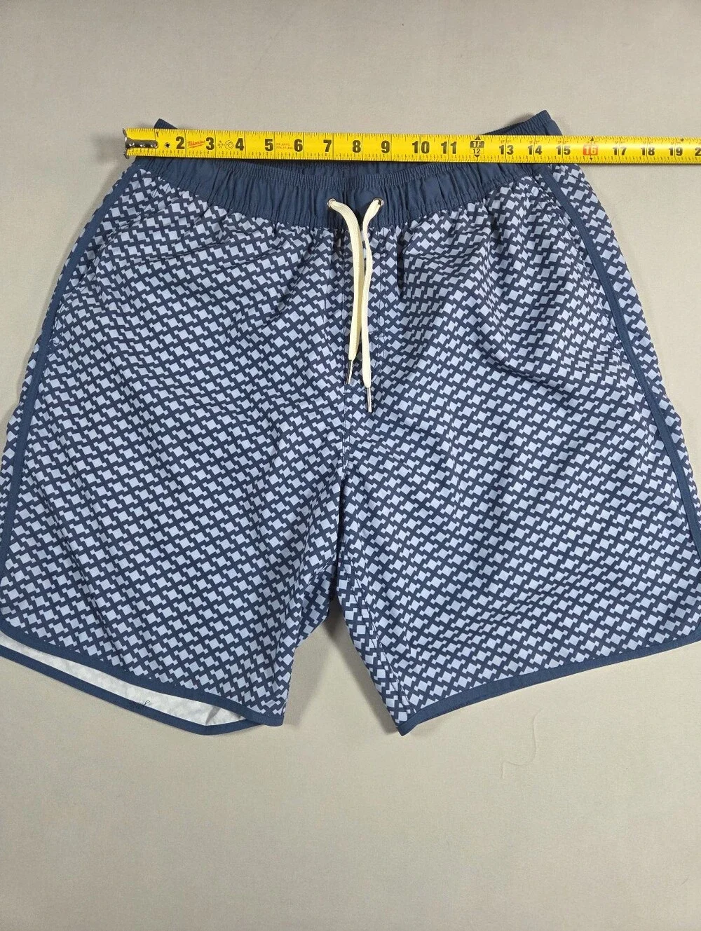 Fair Harbor Men's Navy Anchor Printed Board Shorts Size Large - Picture 5 of 10
